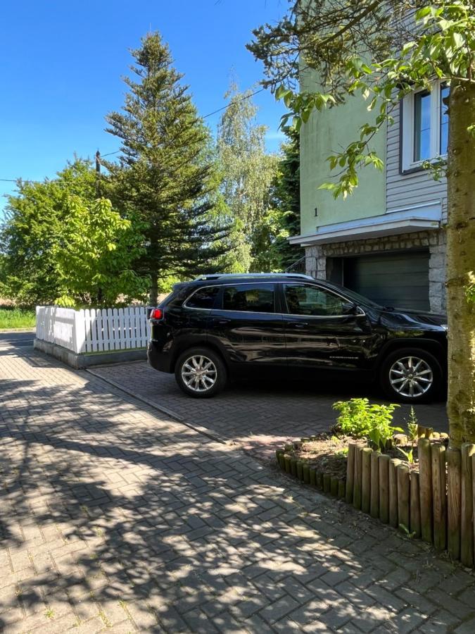 Sweet Home Cieplice Mountain View Apartament By The Main Park And Thermal Pools イェレニャ・グーラ エクステリア 写真