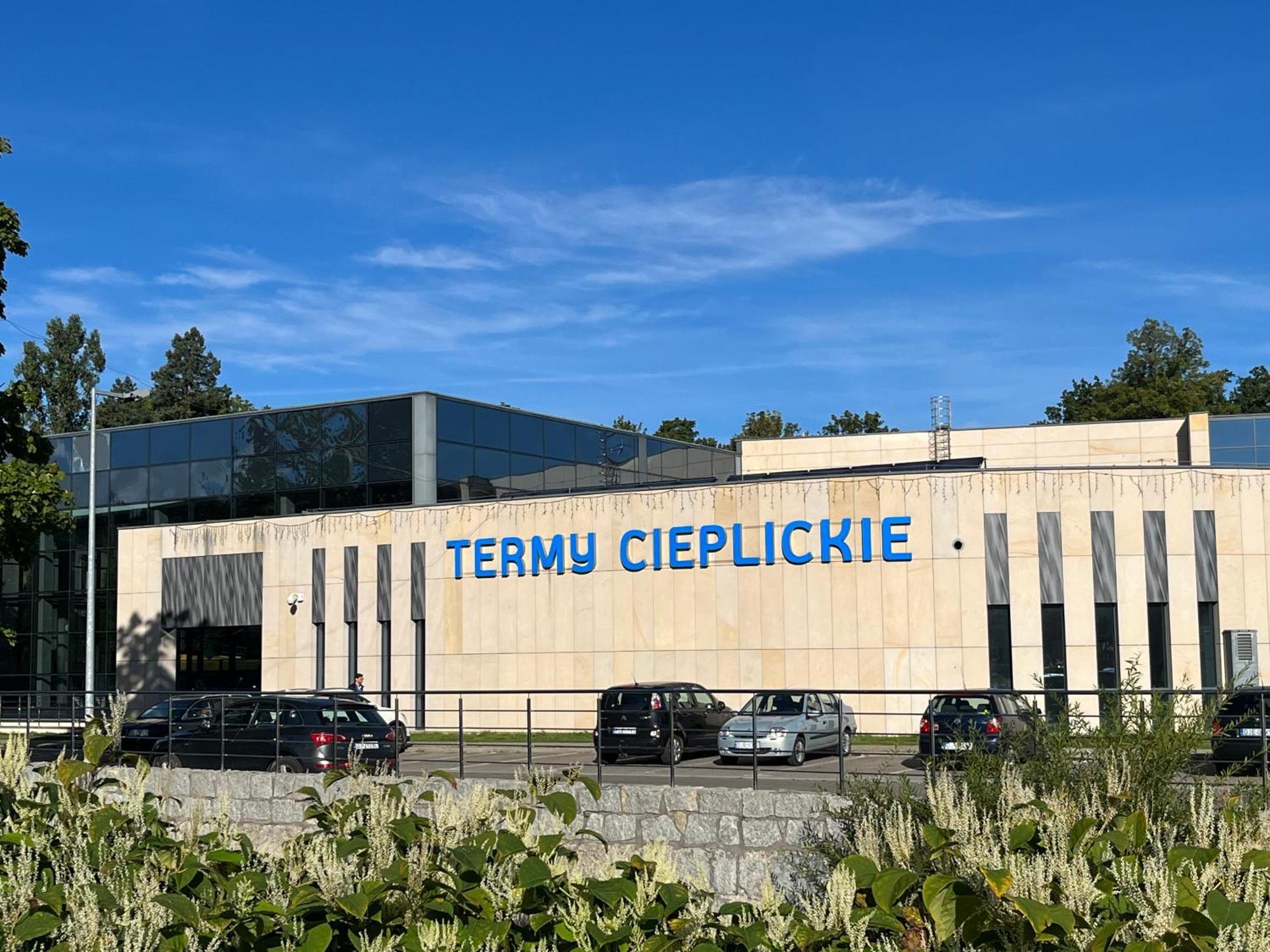 Sweet Home Cieplice Mountain View Apartament By The Main Park And Thermal Pools イェレニャ・グーラ エクステリア 写真